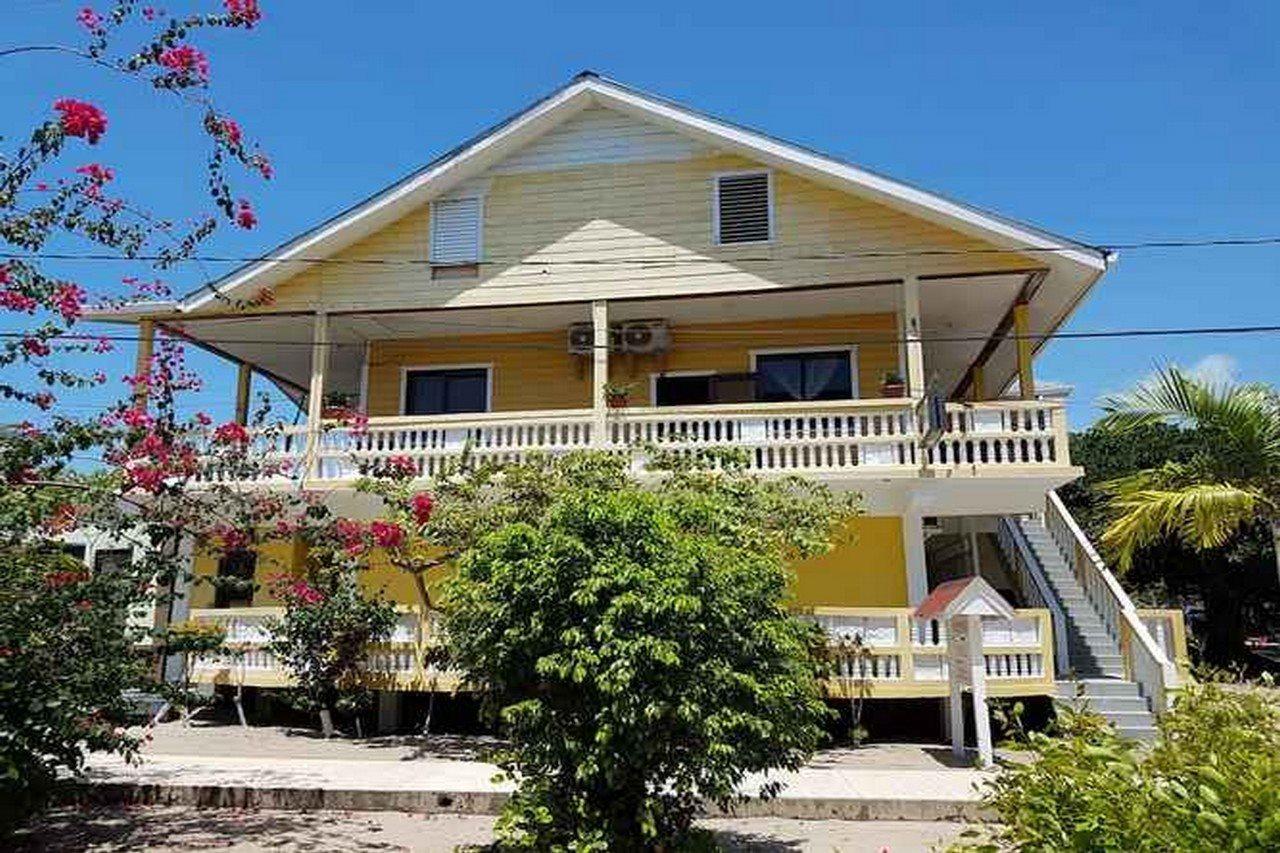 Serenade Hotel Placencia Экстерьер фото