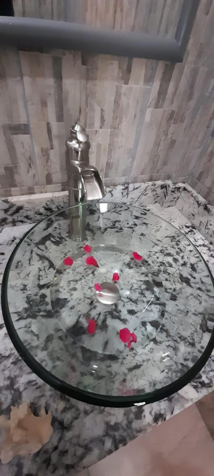 Serenade Hotel Placencia Экстерьер фото