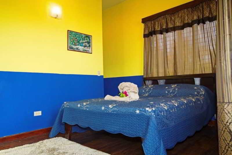 Serenade Hotel Placencia Экстерьер фото